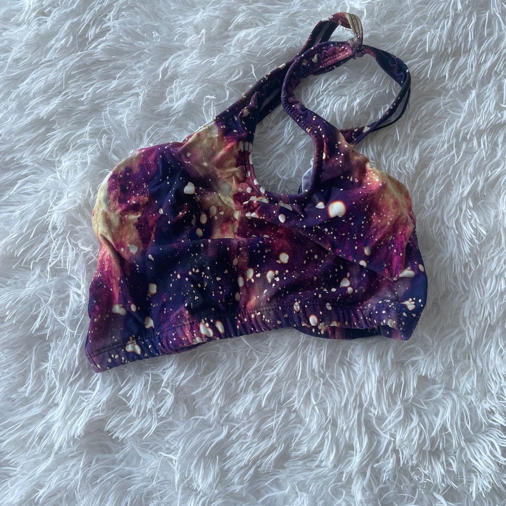 One shoulder sport bra